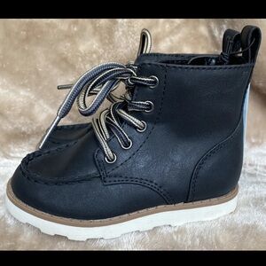 NWT Boy’s Cat and Jack Greyson Boot Black Size 7. Lace Up/ Zipper